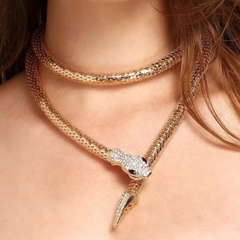 Snake Viper Round Necklace - AmazingBaba